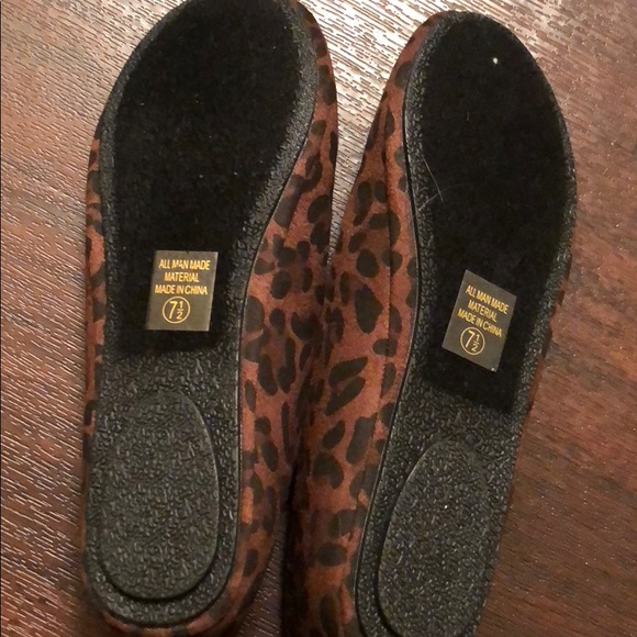 LEOPARD PRINT FLATS - Picture 2 of 2